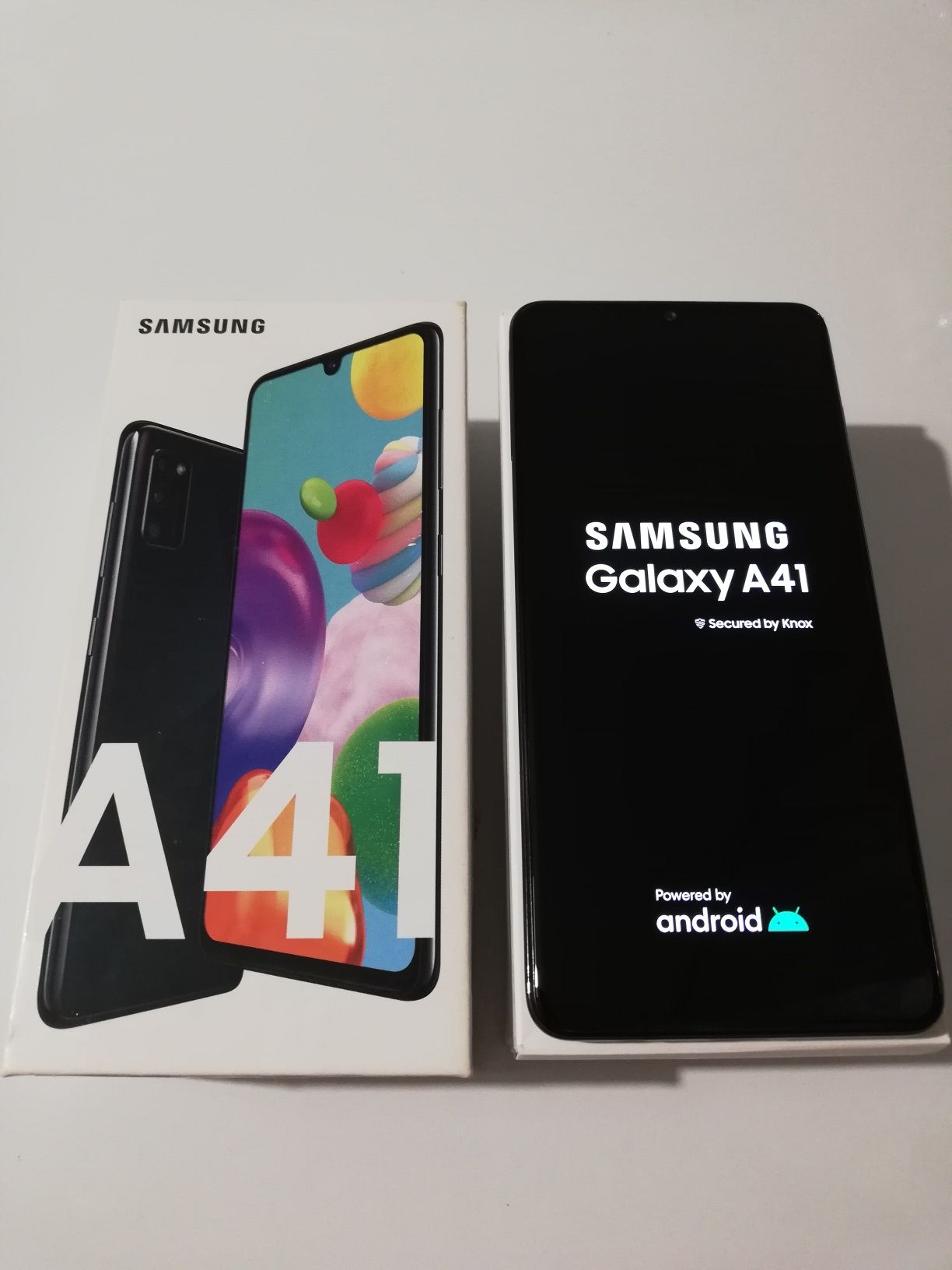 Samsung galaxy A41 Super Amoled Jak nowy!