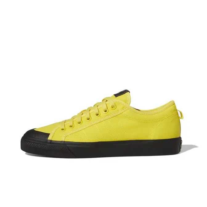 Sapatilhas ADIDAS modelo NIZZA (por ESTREAR)