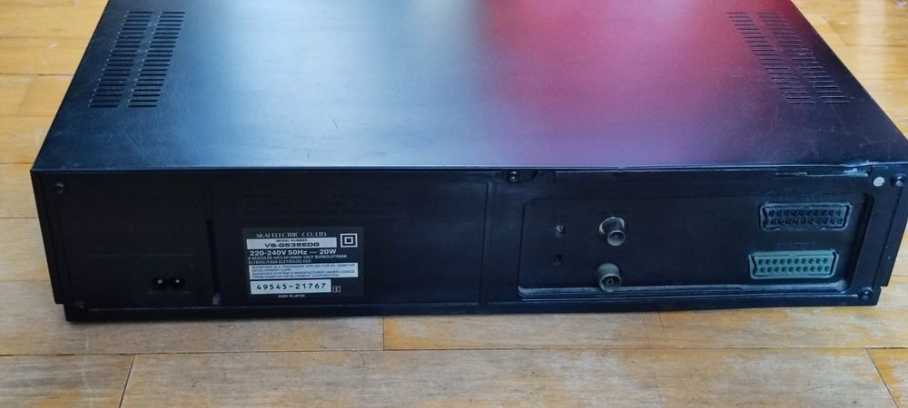 Magnetowid Akai VS-G535 na części