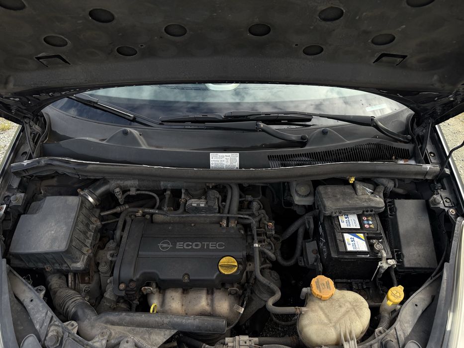 Opel Corsa D 1.2 benzyna 80 koni klima tempomat centralny zamek