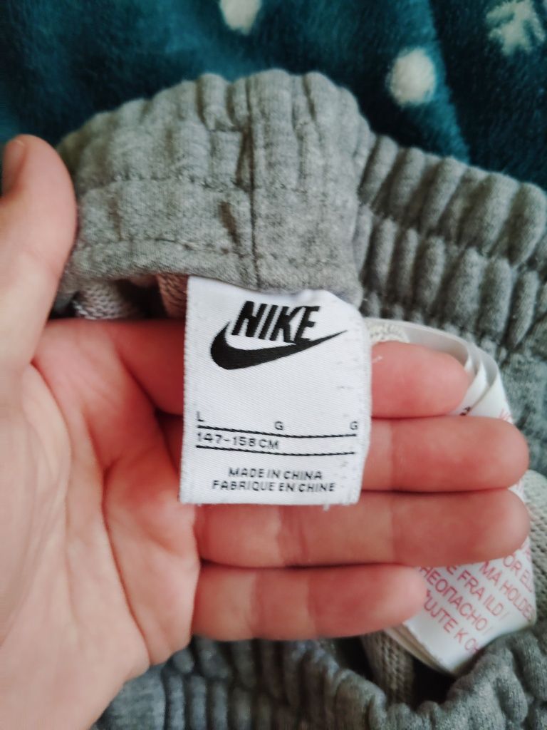 Spodnie dresowe Nike szare rozmiar xs