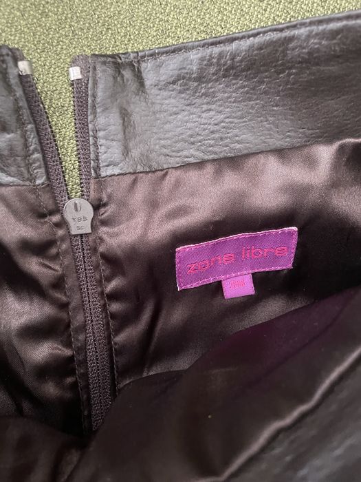 Шкіряна спідниця шоколадного кольору