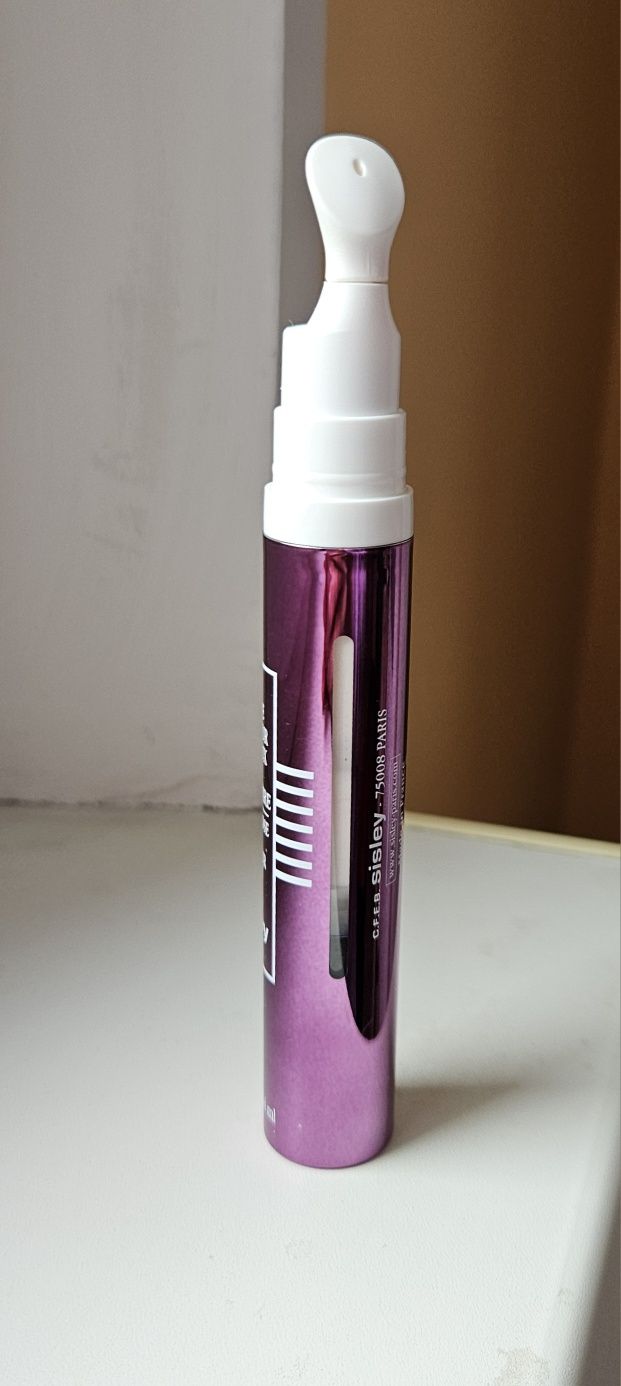 Sisley Fluid do okolic oczu Black Rose 14 ml