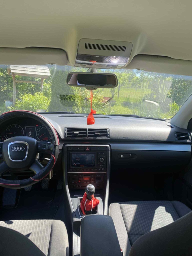 Sprzedam audi A4b7