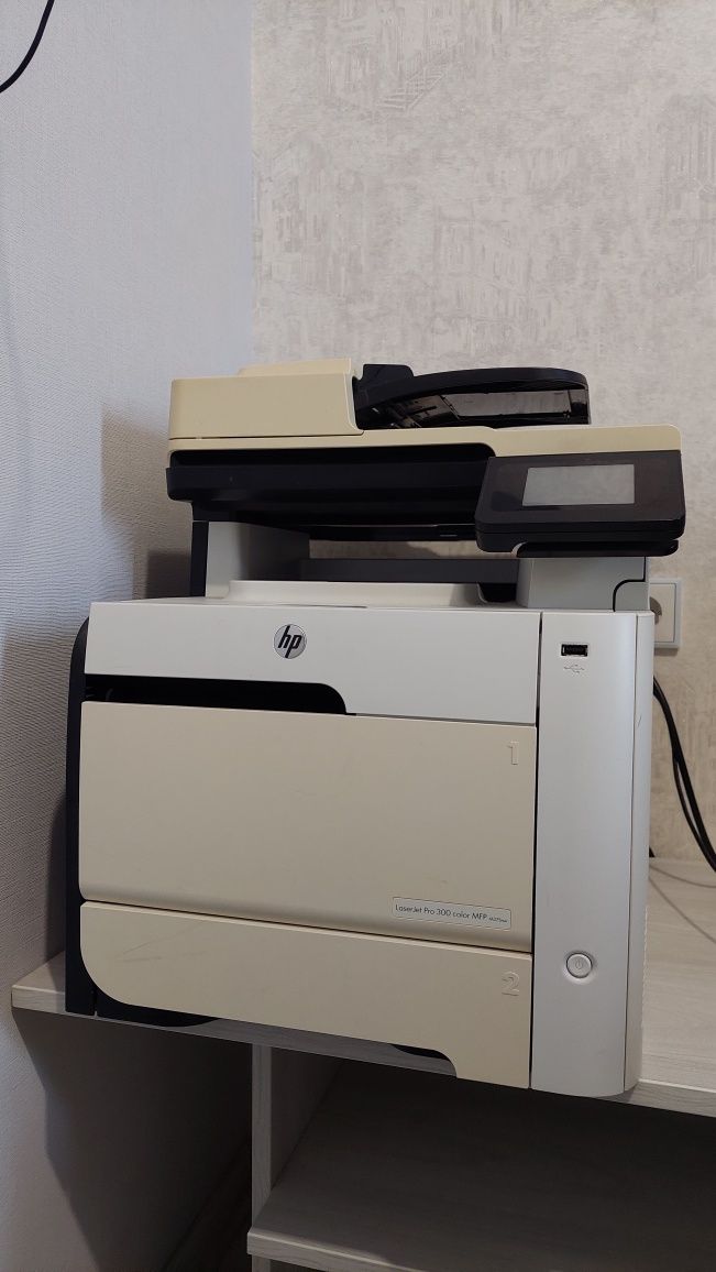 Принтер hp laserJet Pro MFP m375nw