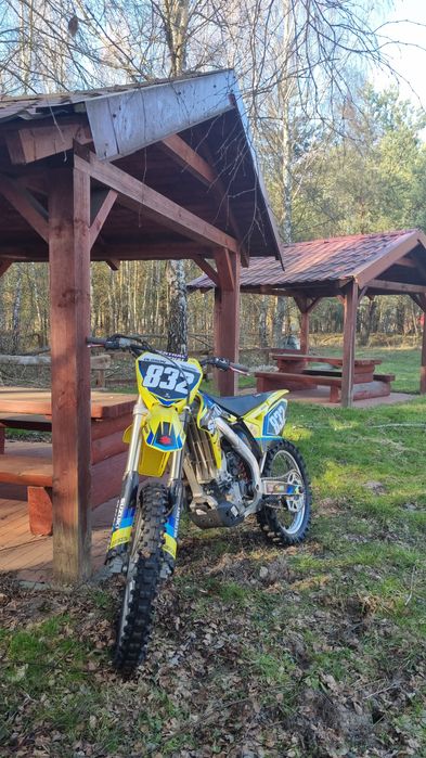Cross Suzuki rmz250. Nie [sxf,fc,crf,kxf'yzf]
