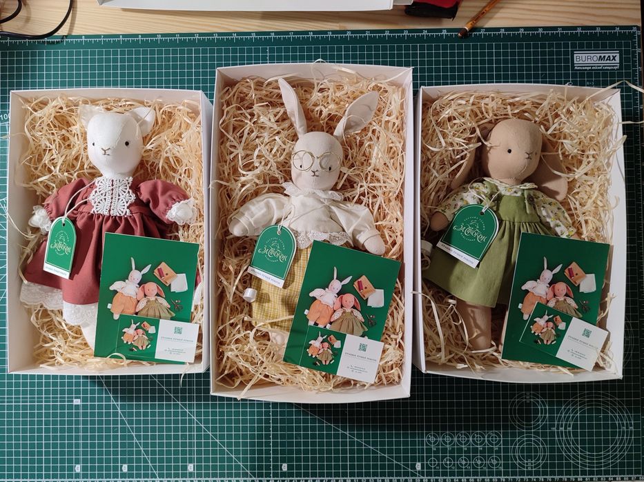 Подарункові іграшки ручної роботи