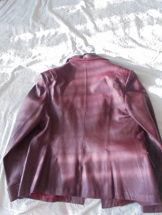 Новая куртка пиджак кожа, бардо