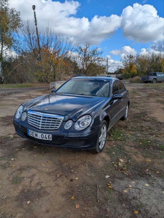 Продам Mercedes-benz W211 E-Class 2.2 Дизель
