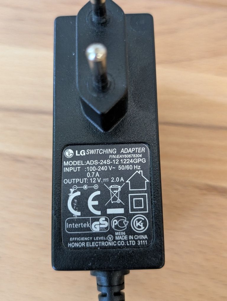 Монітор LG 20MK400A-B — LCD монитор 19.5", D-Sub, TN