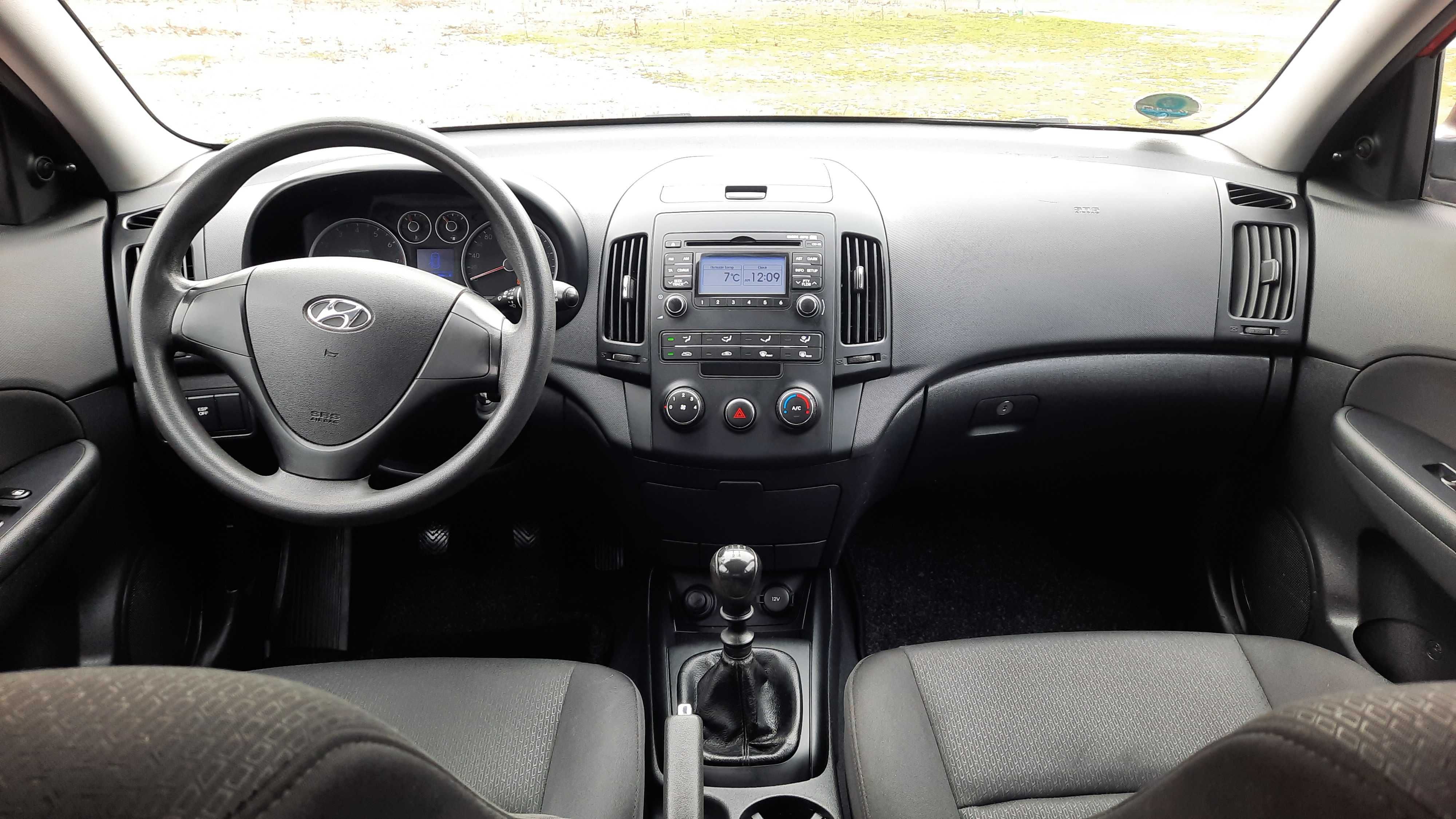 Hyundai i30 1.4 16V Benzyna 110 KM / Klima / Alu / Oryginał lakier