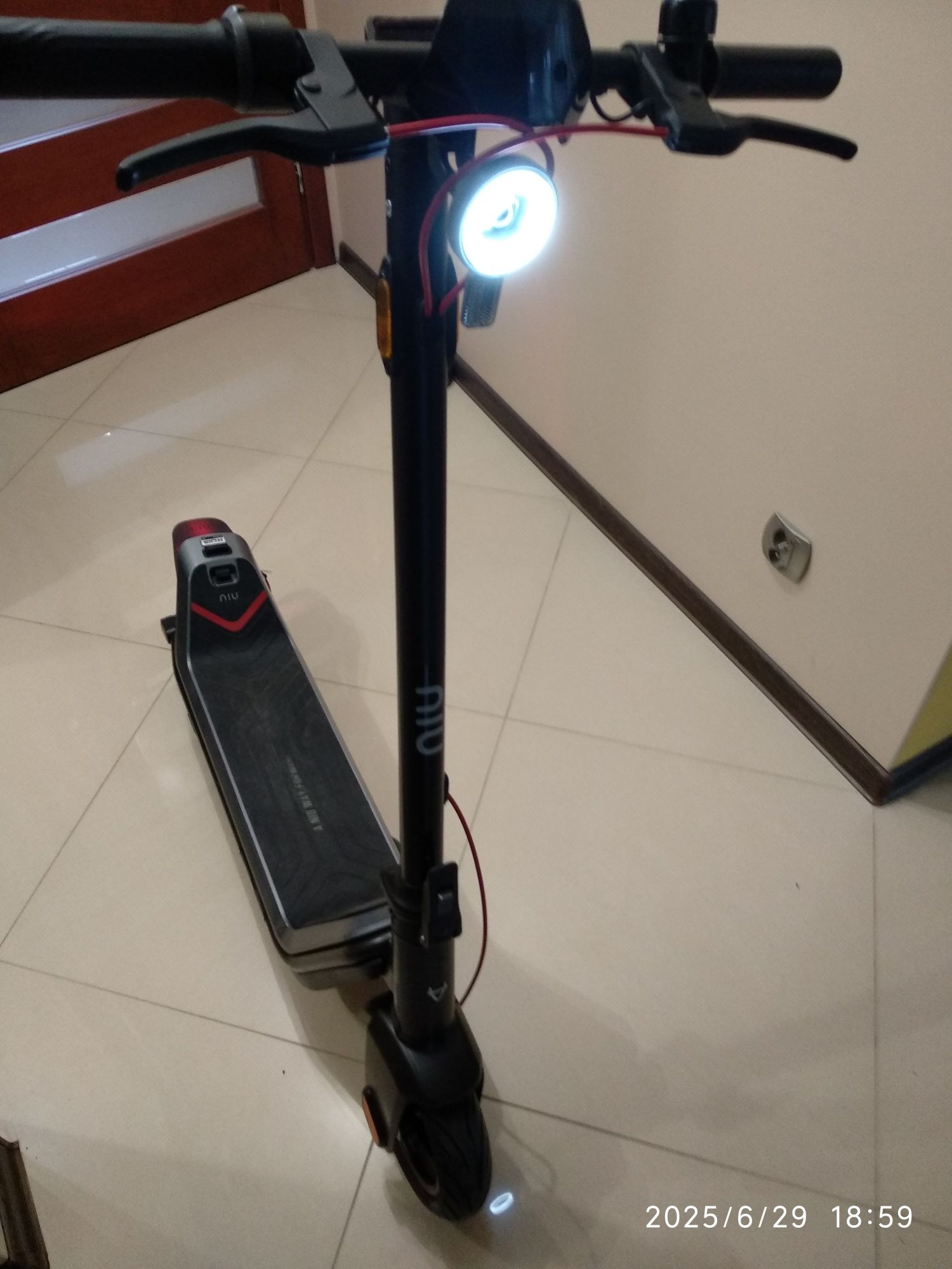 Hulajnoga niu kqi3 max