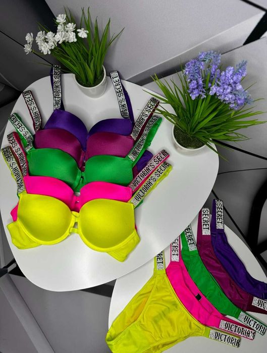 Жіночий комплект білизни Victoria's Secret зі стразами гладенькі круже