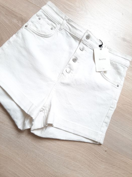 40/L Bershka spodenki krótkie jeans nowe białe spodenki