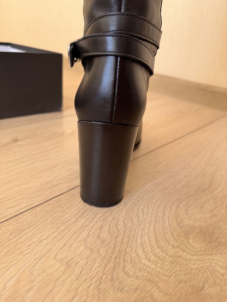 Чоботи Massimo Dutti