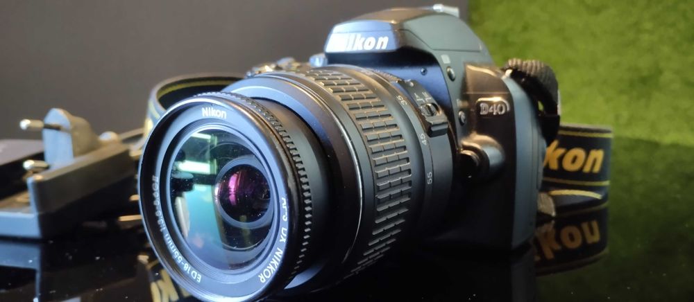 Фотоаппарат Nikon D40 + объектив