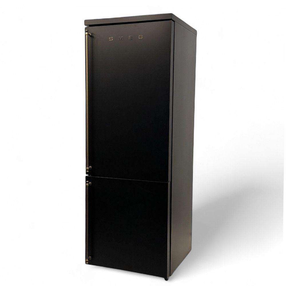Холодильник Smeg FA8005RAO