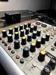 Analogowy mikser SoundCraft Compact 4