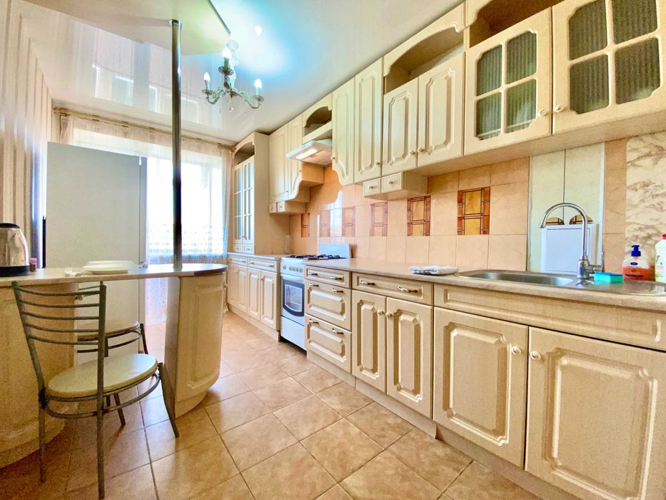 ApartPoltava Простора однокімнатна СТУДІЯ,Каштанова алея.готельний чек