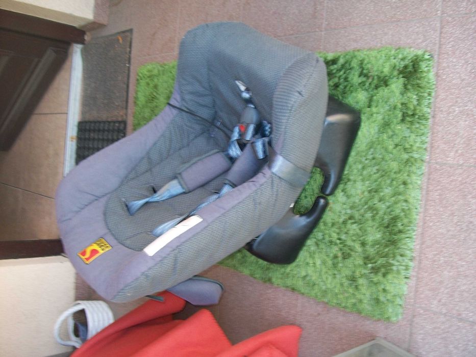 foteliki samochodowe dla dzieci różne rodzaje