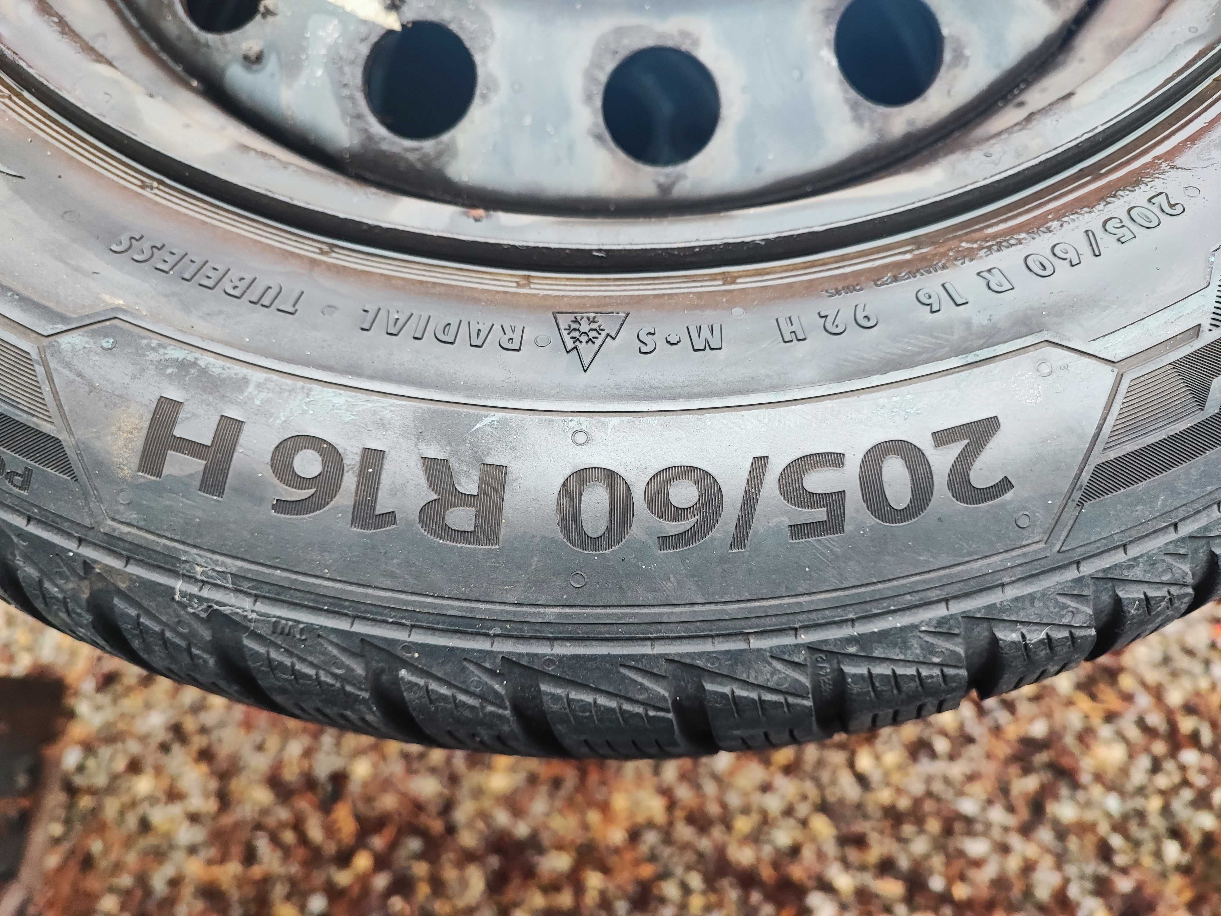 koła felgi z oponami 5x114,3 hyundai mazda toyota  205/60R16 zima