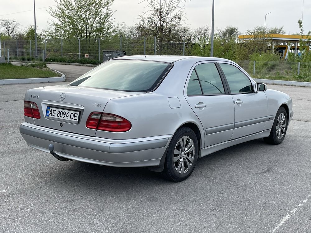 Mercedes-Benz 2001 г.в. 2.2 diesel IDEAL