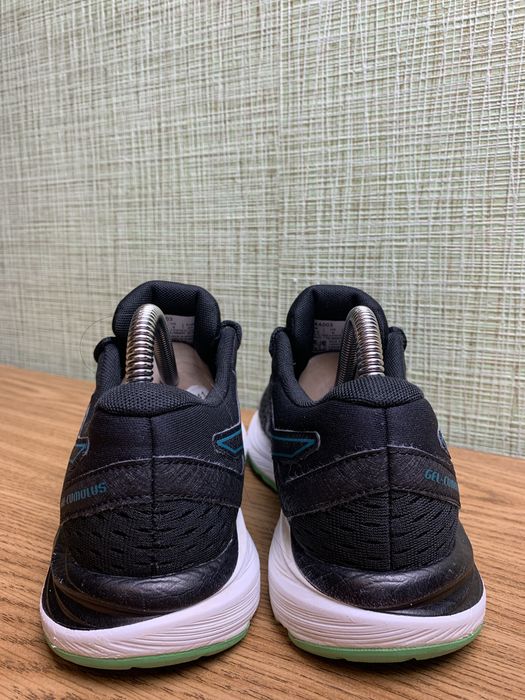 Оригінальні кросівки “Asics Gel-cumulus “