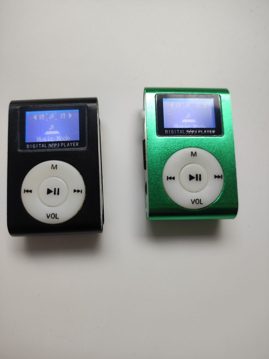 Вживаний MP3 Плеєр (зелений, mini usb, jack 3.5)