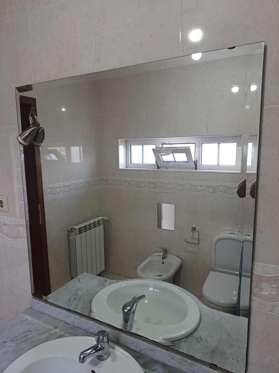 Vendo espelho para casa de banho novíssimo
