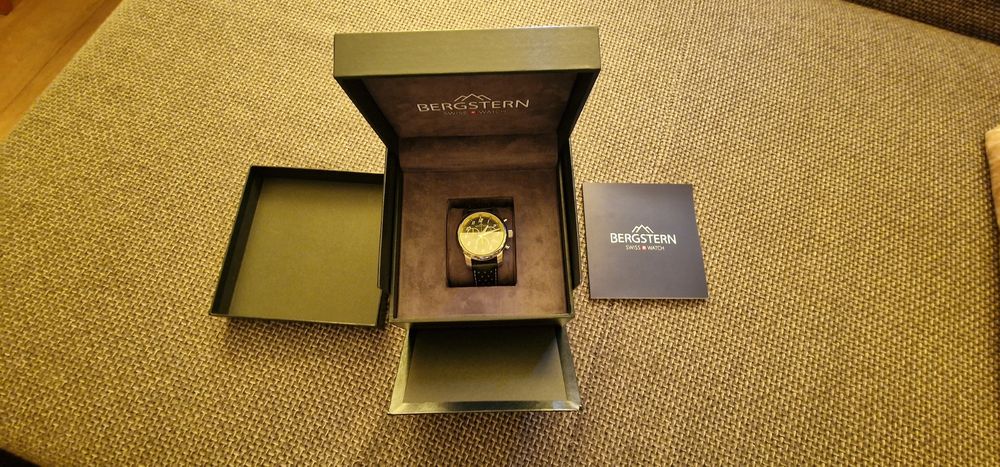 Zegarek męski nie noszony nowy kwarc.