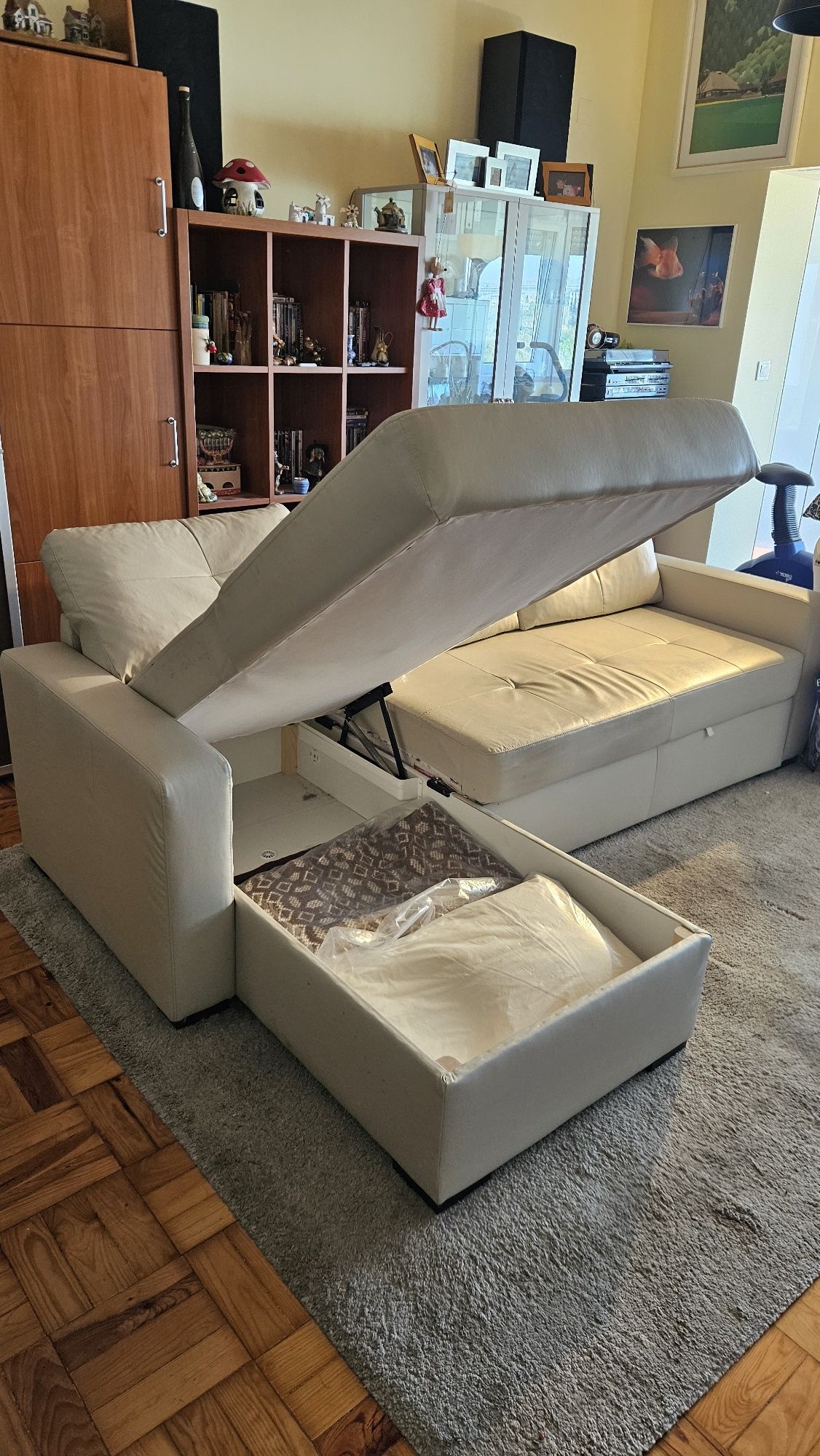 Sofá ikea com Chaise Longe beje