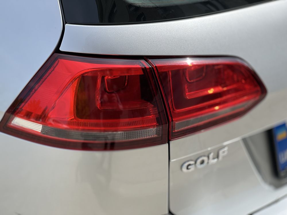 Продам Volkswagen Golf 2015г