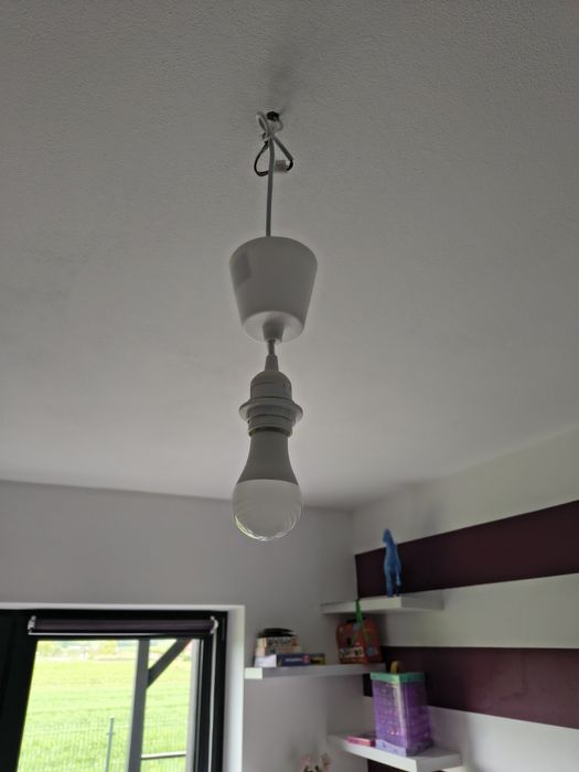 Żyrandol do pokoju dziewczynki