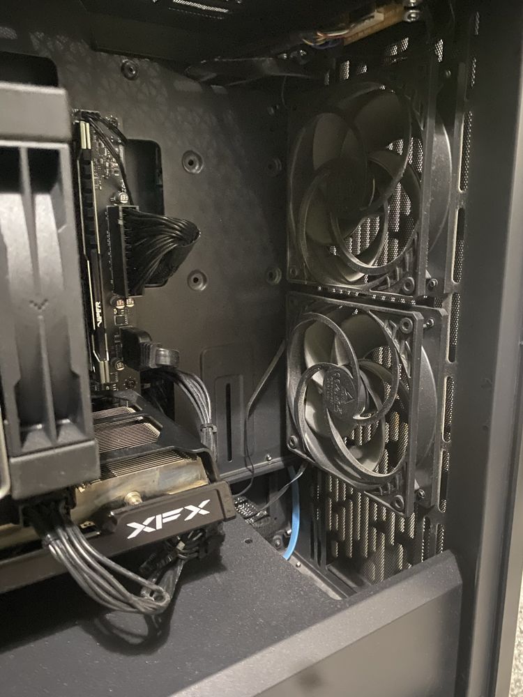 Komputer stacjonarny GAMING AMD RADEON RX 6600