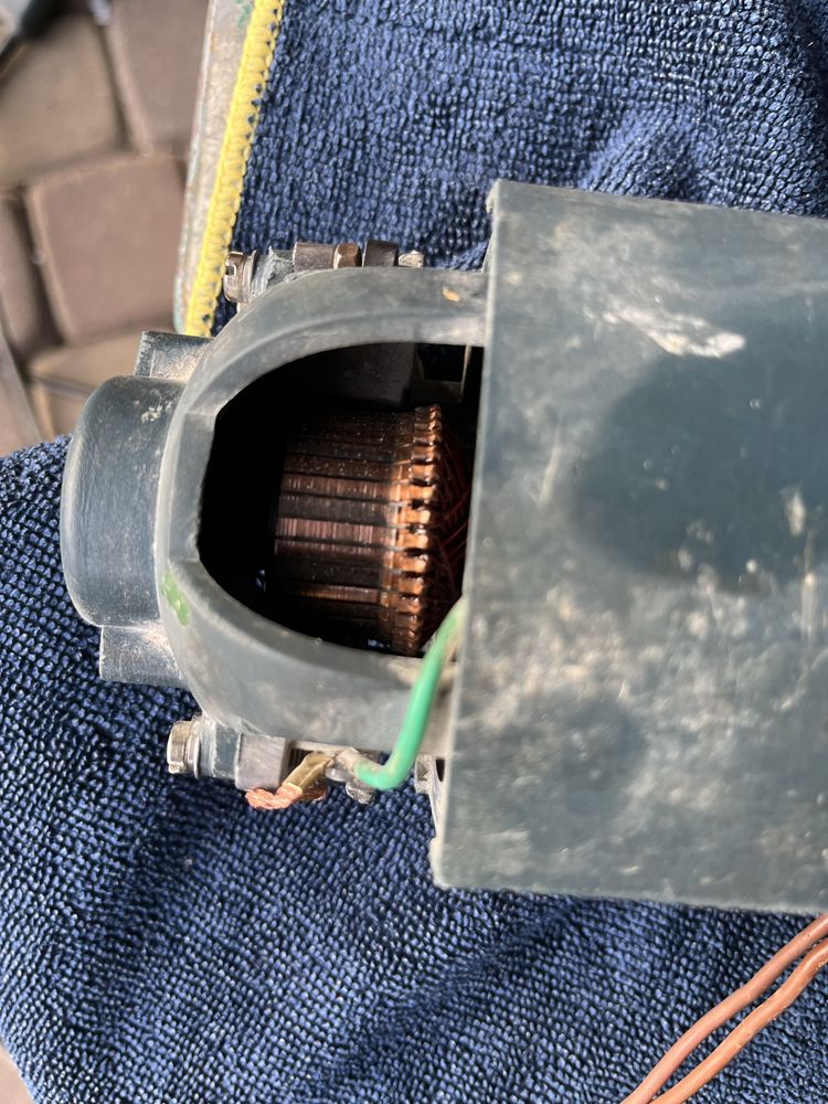 mieszadło firmy Rebir 1400 W.