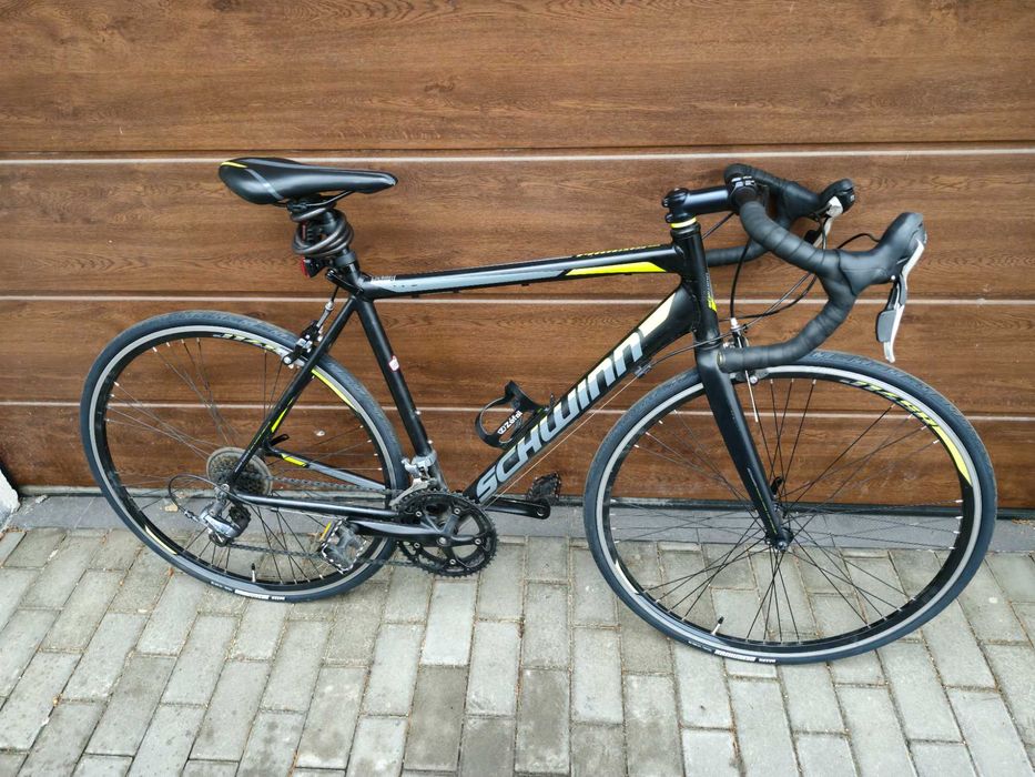 Шосейний велосипед Schwinn Phocus 1600