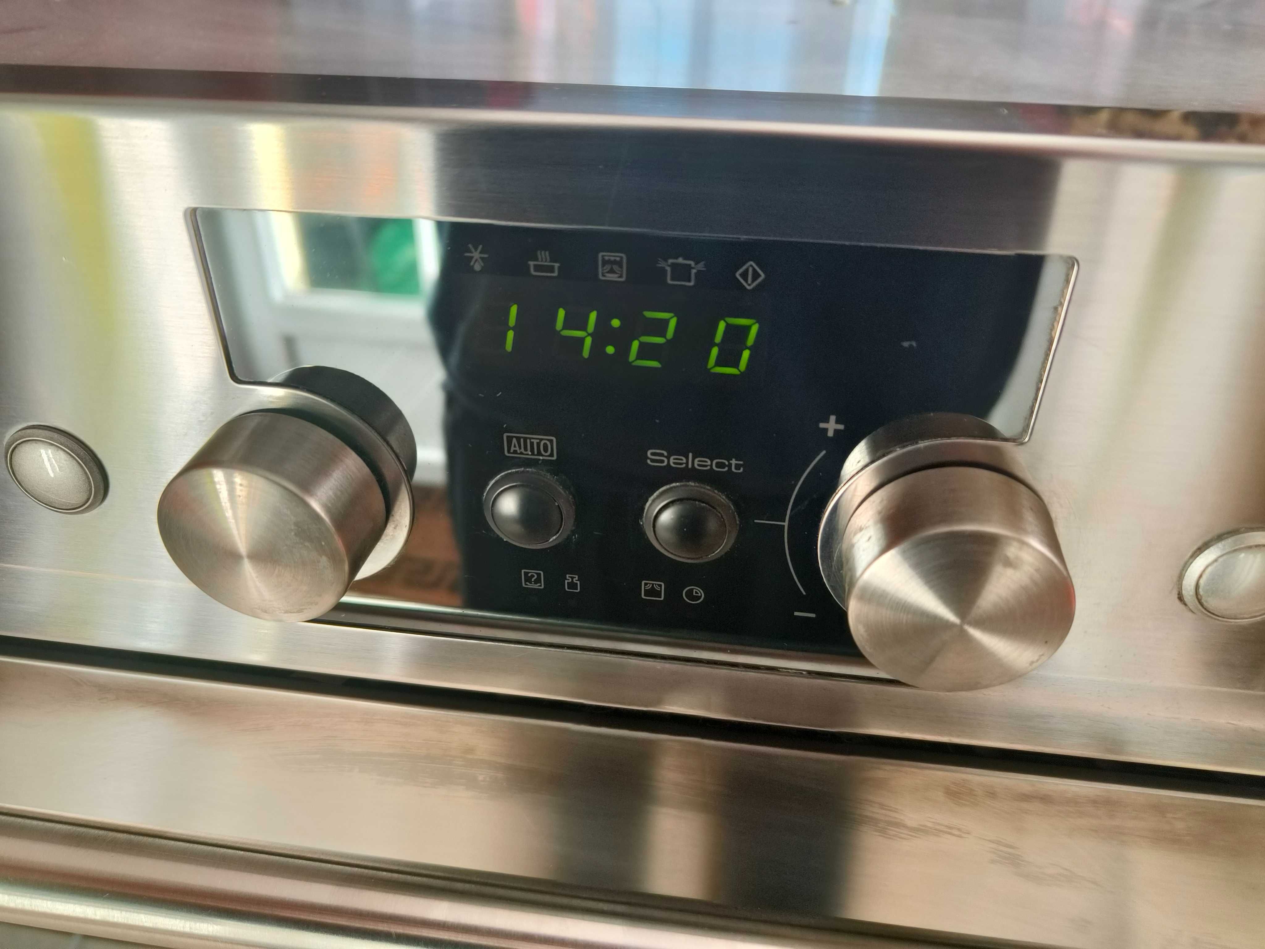 Kuchenka mikrofalowa z grillem do zabudowy Whirlpool AMW 535/IX INOX