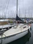 Beneteau First 22 com motor novo