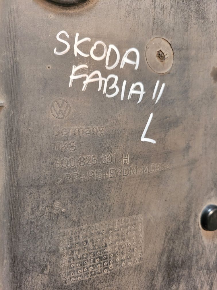 Osłona osłony podwozia lewa prawa Skoda Fabia II 6Q0.825.201H/ 202N