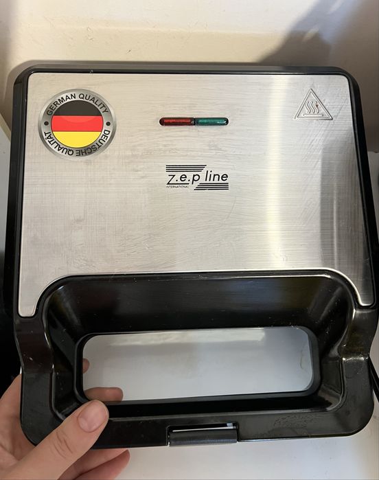 Вафельниця 4в1 Zepline 2200W ZP-801 Мультимейкер
