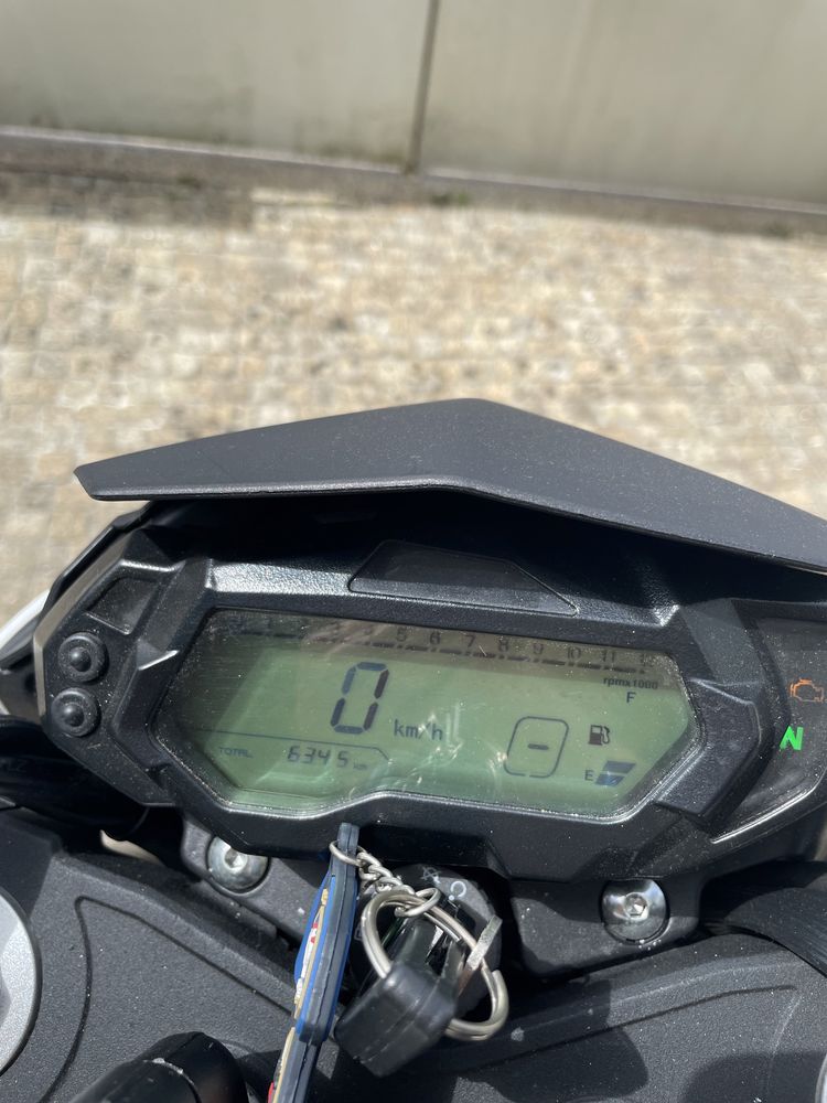 Benelli Bn 125 para venda (aceito troca por carros do mesmo valor)