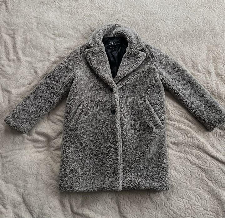 Шубка тедді від Zara