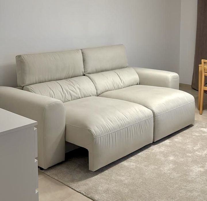 Sofá NOVO gato preto Deep