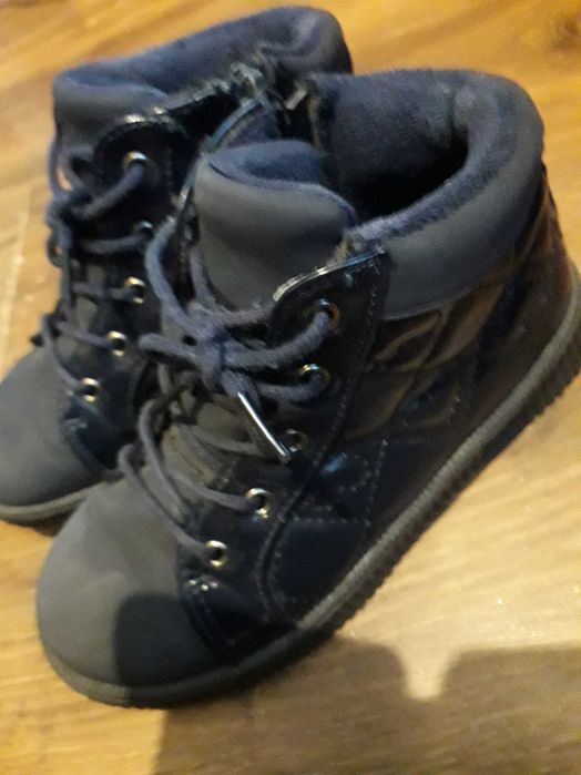 trzewiki pikowane dla dziewczynki