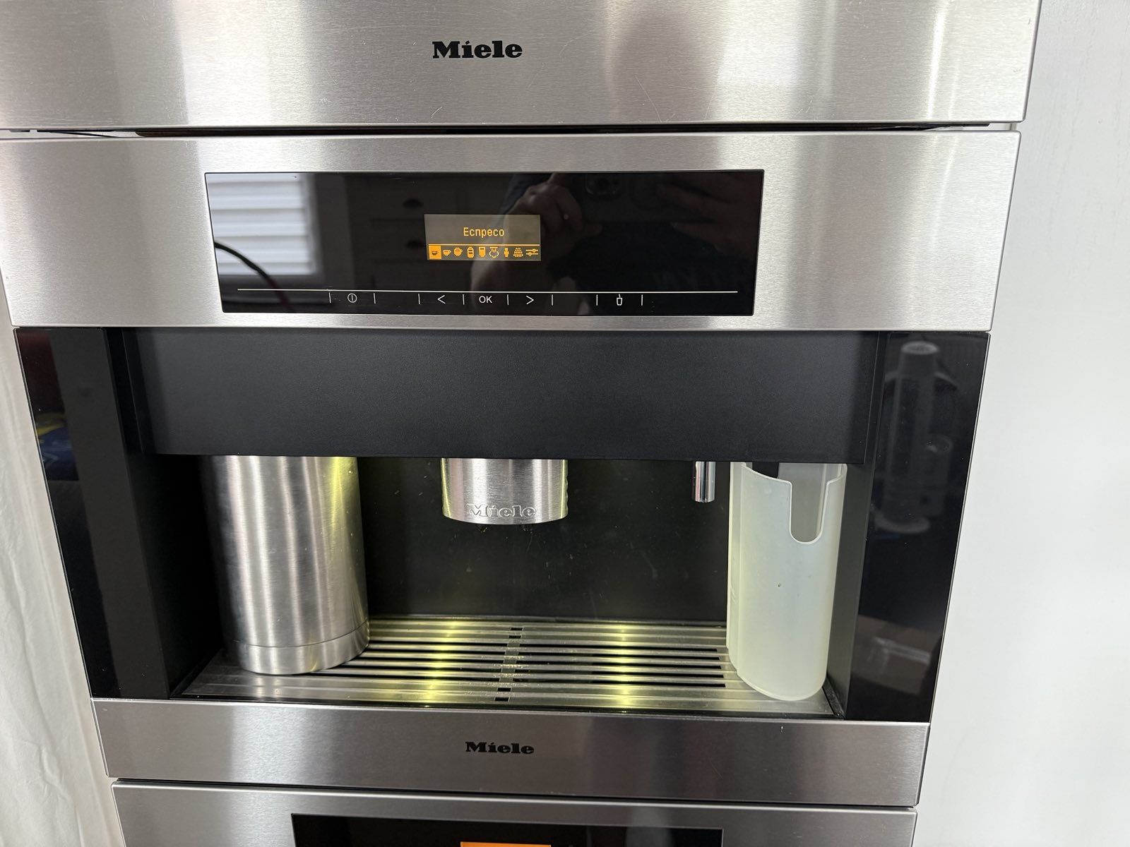 Miele CVA 5065 , CVA 5060 Кофемашина