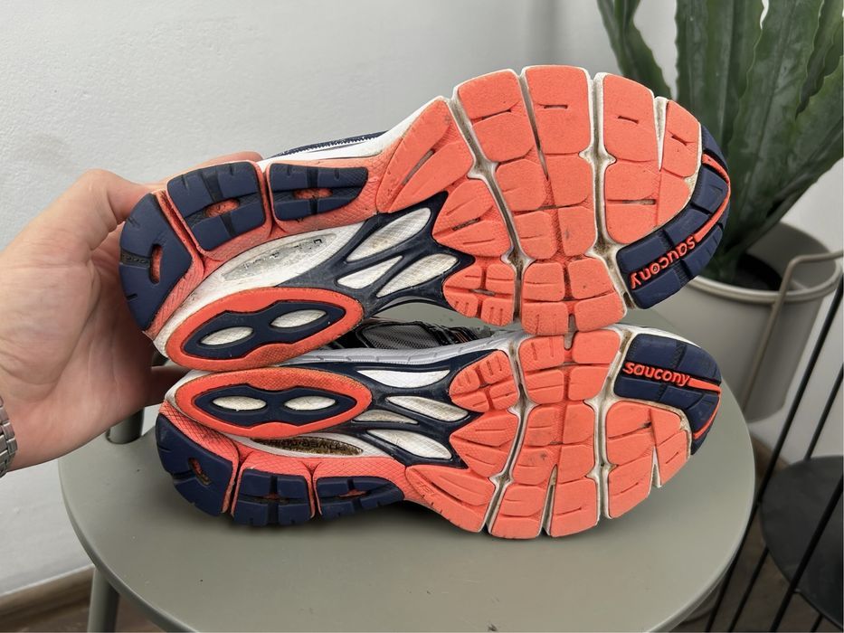 Оригінал! Кросівки Saucony Triumph 37.5 розмір MM782