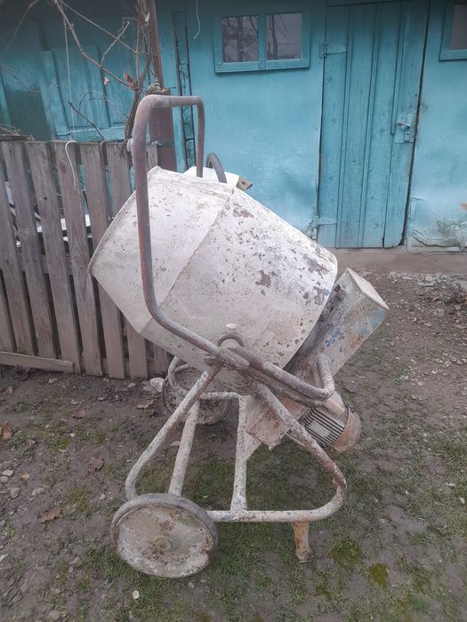 Бетонозмишувачь б/у