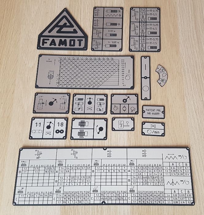 Tokarka TUM-25 B Tabliczki Tabliczka Tabela Gwintów