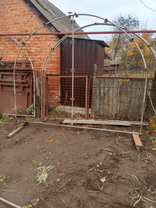 Металеві секції для теплиці шт що нас