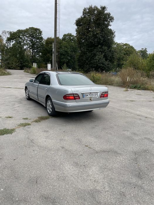 Продам мерседес 210 2.8 газ бензин в отличном состоянии